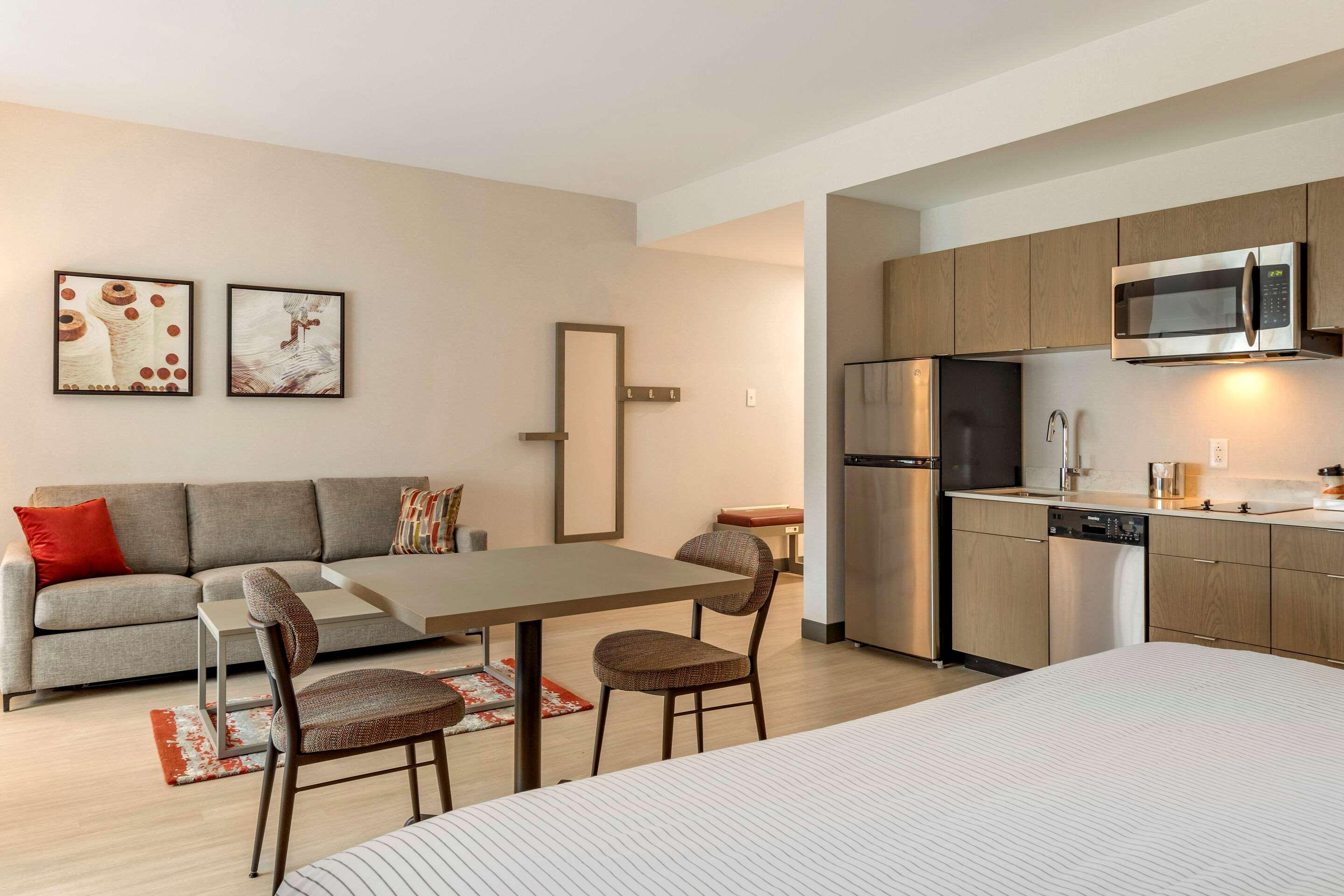 Cambria Hotel Rock Hill - University Center Екстер'єр фото