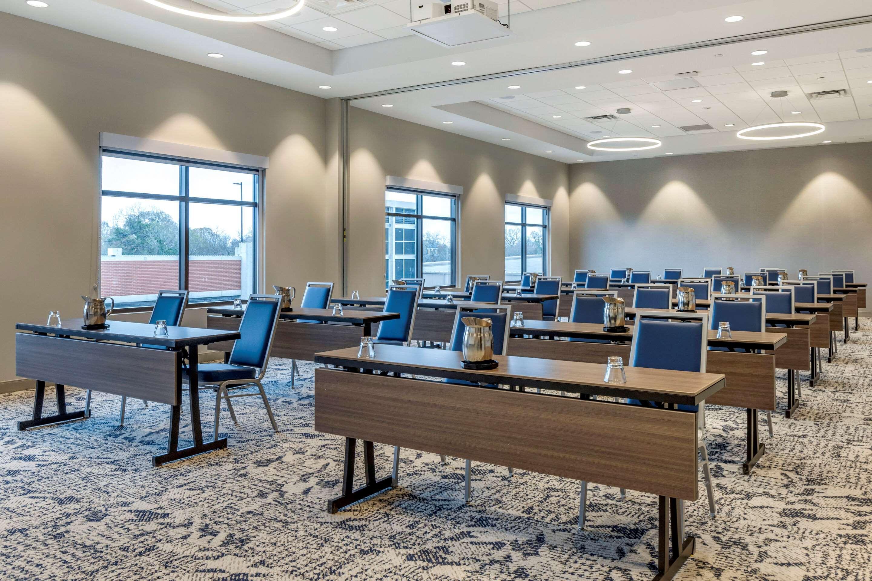 Cambria Hotel Rock Hill - University Center Екстер'єр фото