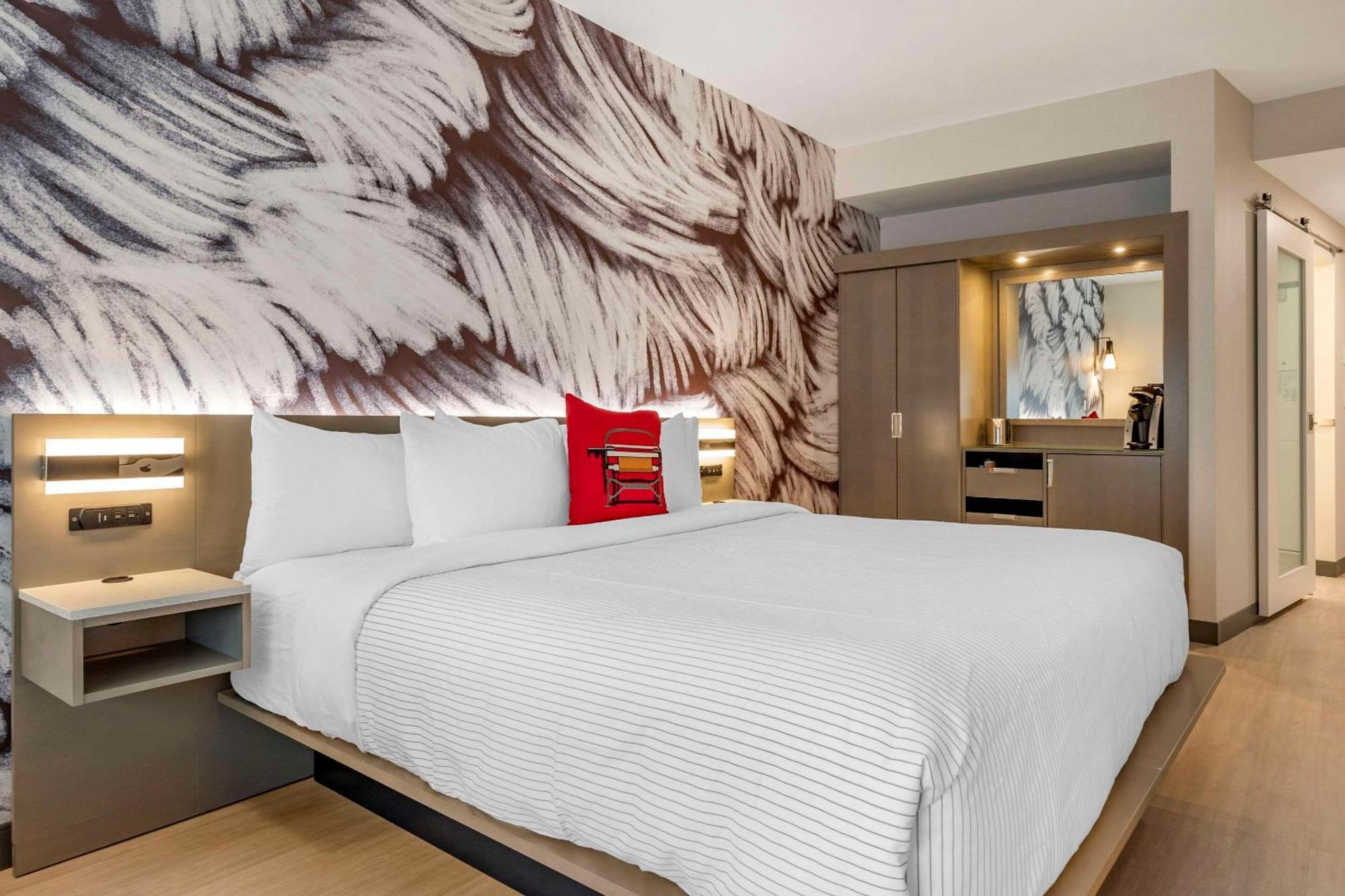 Cambria Hotel Rock Hill - University Center Екстер'єр фото